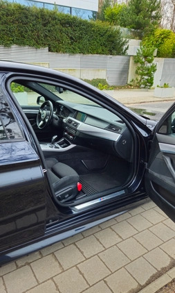 BMW Seria 5 cena 89790 przebieg: 204000, rok produkcji 2015 z Gdynia małe 154